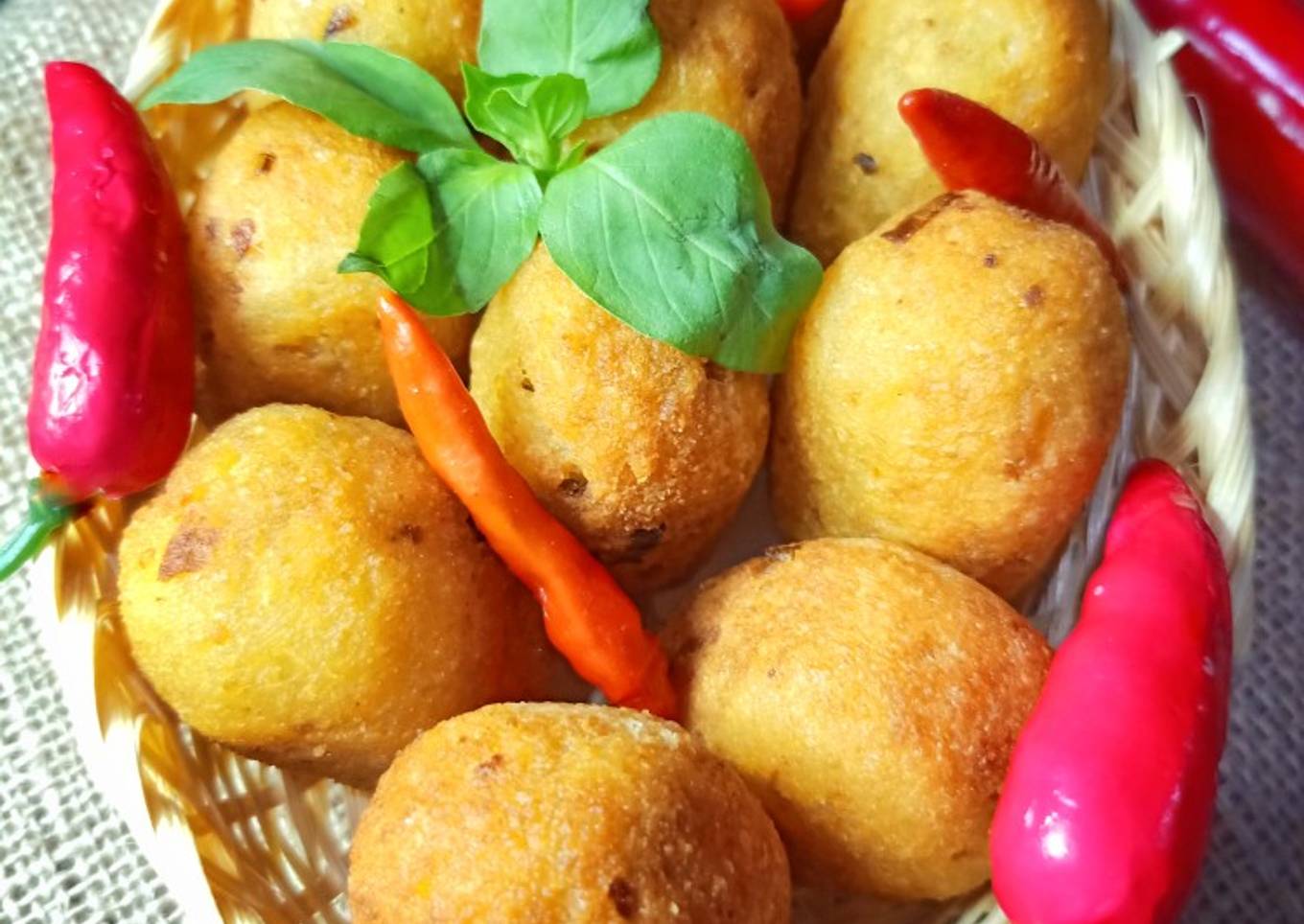Combro Pedas Kemangi
