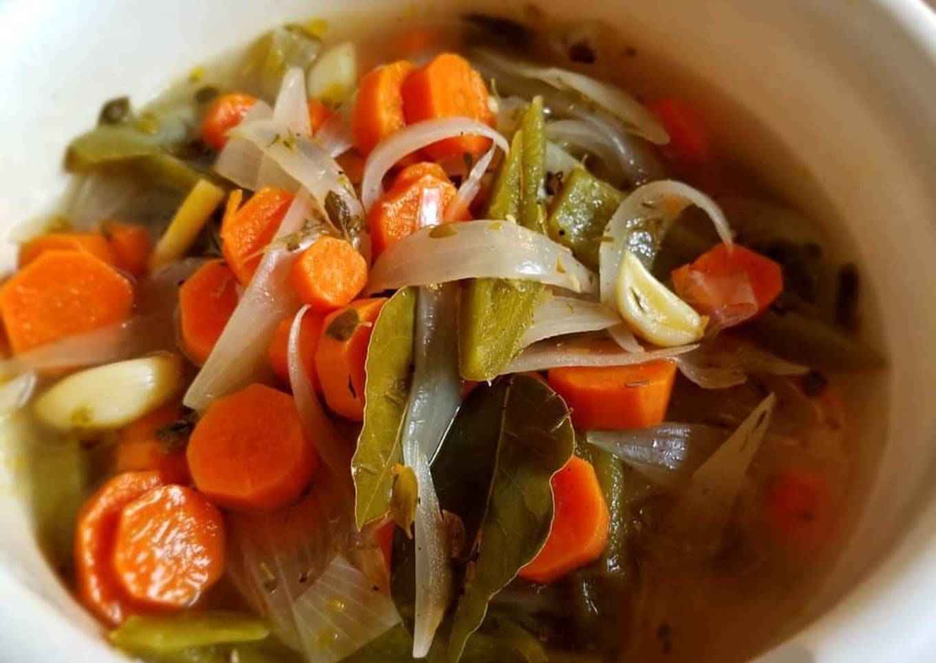 Chiles en vinagre / Jalapenos en escabeche / Pickled jalapenos