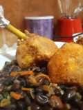 Frejol con pollo Frito