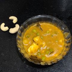 A picture of Shahi Paneer.
