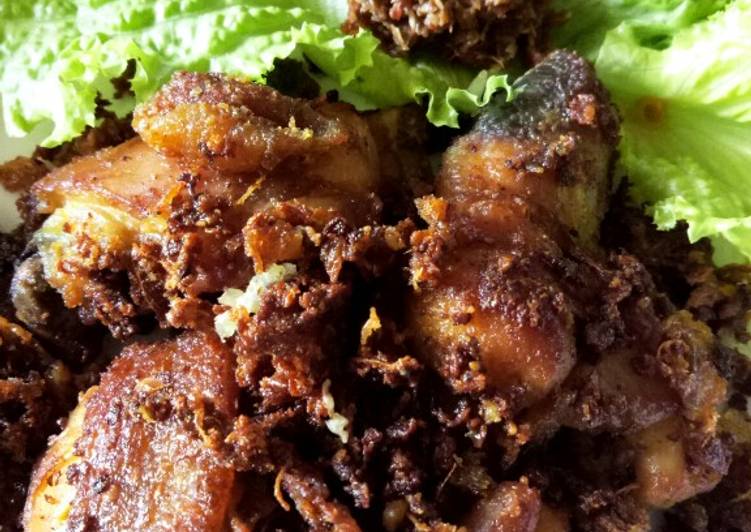 Cara termudah untuk Membuat Di RumahAyam Goreng Lengkuas