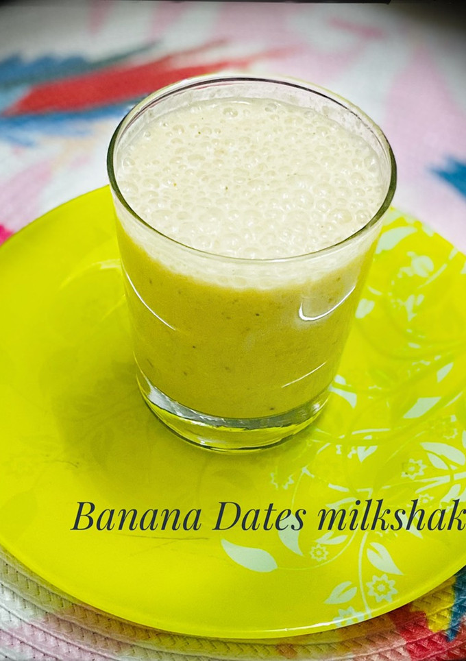 A picture of Banana Dates milkshake.