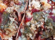Une photo de sauce homard