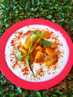 तड़का आलू रायता (Tadka Aloo Raita Recipe in Hindi) रेसिपी मुख्य फोटो
