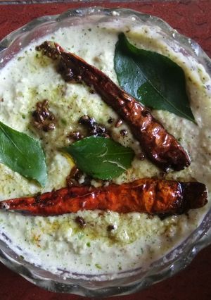 नारियल चटनी (nariyal chutney recipe in hindi) रेसिपी मुख्य फोटो