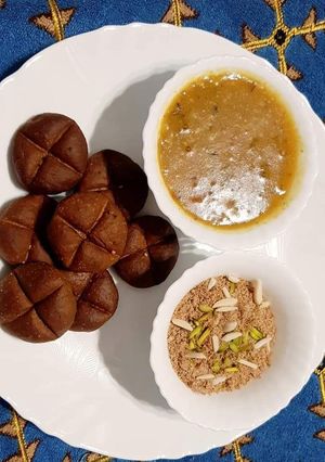 દાળ બાટી (Dal Bati Recipe In Gujarati) રેસીપી મુખ્ય ફોટો
