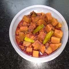 A picture of Potato yam curry.