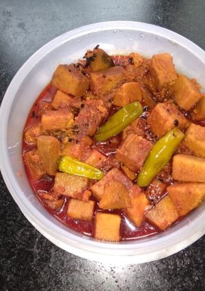 A picture of Potato yam curry.