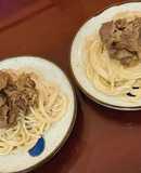 Mỳ Ý sốt phô mai xào bò