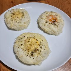 A picture of Cauliflower nests.