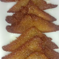 A picture of Sweet bread slices.
