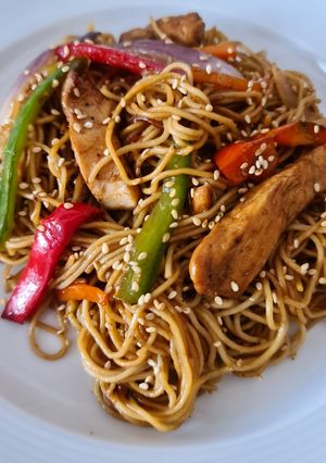 Foto principal de Noodles de Pollo y Verduras