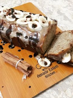 صورة لوصفة كيكة الموز بمهلبية الكراميل 🍌🍞