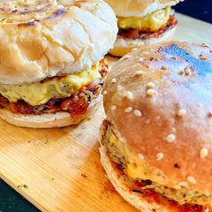 A picture of Chicken burger.