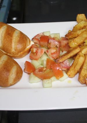 Foto principal de Panecillos de leche con queso y sobrasada