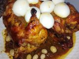 الدجاج محمر