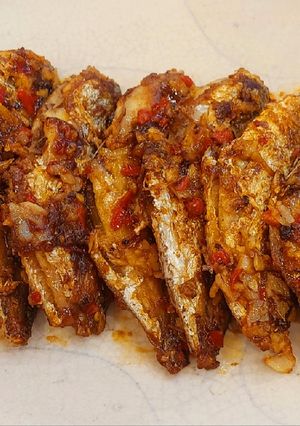 Hình của món Cá sòng chiên mắm tỏi.