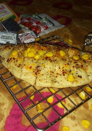 સ્ટફડ ગાર્લીક બ્રેડ (Stuffed Garlic Bread Recipe in Gujarati) રેસીપી મુખ્ય ફોટો