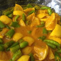 A picture of Lemon chilli pickle.