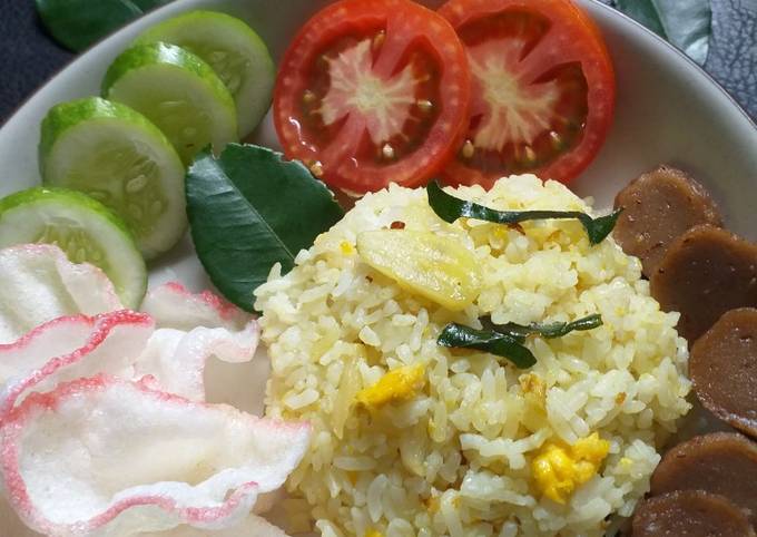 Nasi Goreng Aroma Daun Jeruk dan Sereh