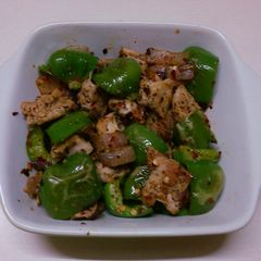 A picture of Chicken Capsicano.