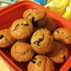 A picture of Blueberry Oat Bran Muffins.