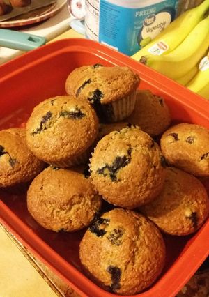 A picture of Blueberry Oat Bran Muffins.