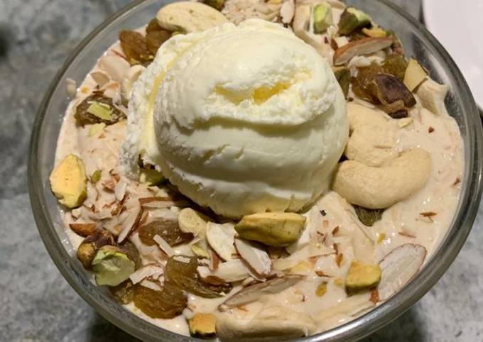 Dry Fruits cream with Ice Cream Recipe by Diksha Singh - Cookpad