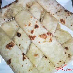 A picture of Super soft rotis.
