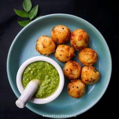 Leftover Rava Upma Balls A picture of Leftover Rava Upma Balls.