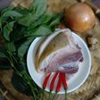 Thịt heo rừng xào lá lốt