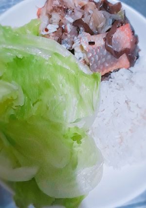 Hình của món Rau cuốn cá hấp.