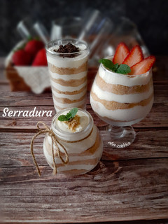 Gambar Serradura (Macau Pudding)
