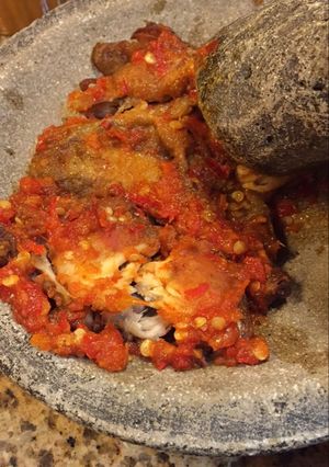 Foto resep Ayam Geprek / Ayam Penyet dengan kol goreng by Widya