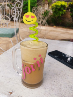 Una foto de Café frío 😋