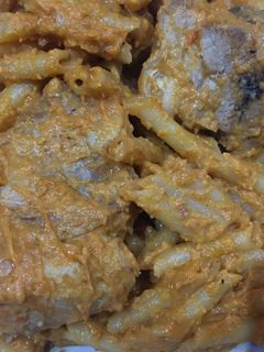 Una foto de Macarrones con Costillas de cerdo y verduras