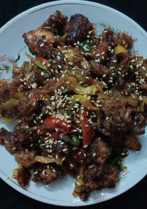 ড্রাই চিলি চিকেন (dry chilli chicken recipe in Bengali) রেসিপির প্রধান ছবি