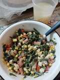 Ensalada de choclo, remolacha con semillas de calabaza