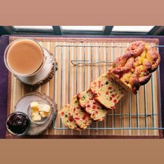 A picture of Fruity Easter bread.