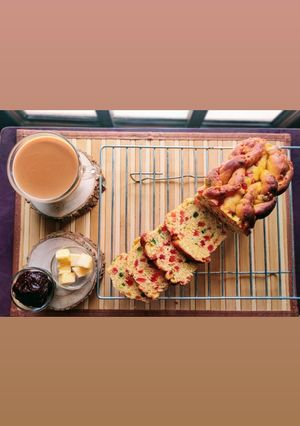 A picture of Fruity Easter bread.