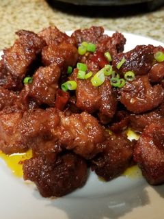 A picture of Pork binagoongan.