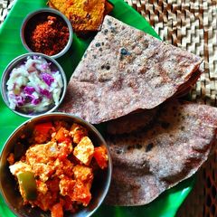 A picture of Ragi flour bhakri.