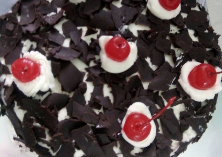Blackforest (base cake Brownies kukus Ny. Liem)