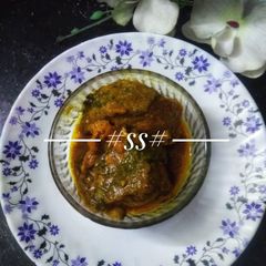 A picture of Rohu fish masala (Rui in Bengali style).
