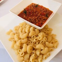 A picture of Tomate mince pasta.
