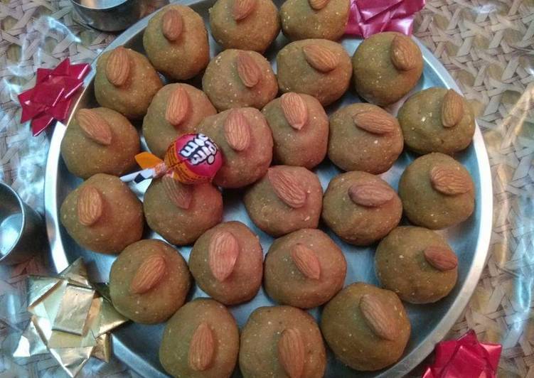 Simple Way to Prepare Perfect Roasted Black chana ladoo