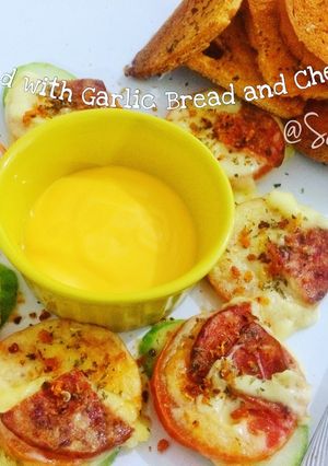 Foto resep My Farewell : Tomato Salad ft Garlic Bread n Cheese Sauce
