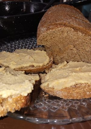 Una foto de Pan integral, con germen de trigo y semilla de lino