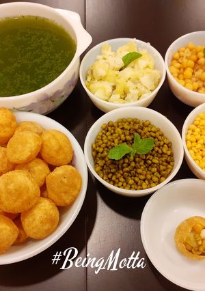 A picture of Pani Puri.