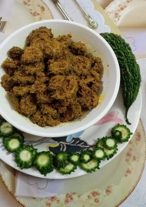 A picture of Bitter gourd pickle.